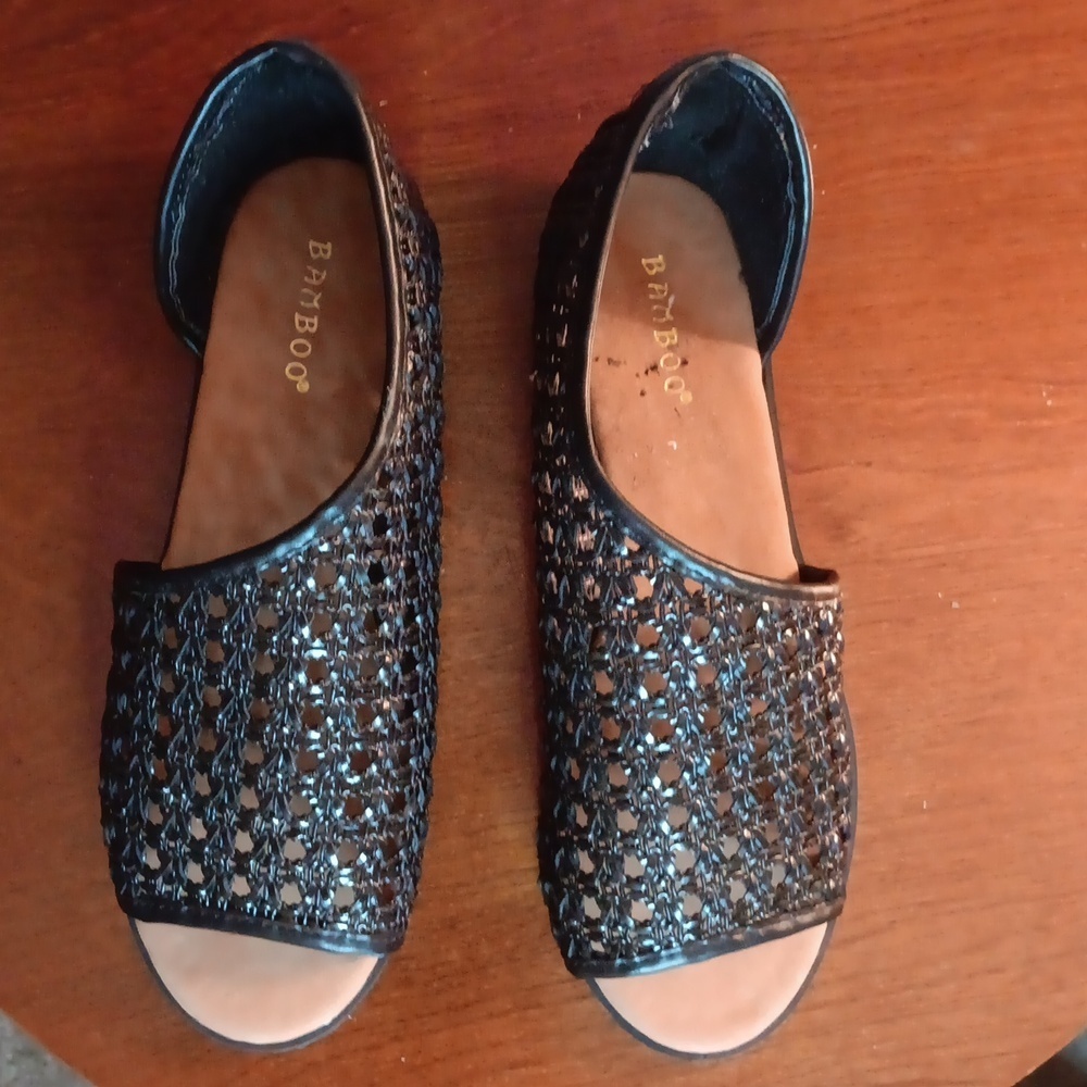 Bamboo Sandles, Sz. 7, NWOT, 5/$50